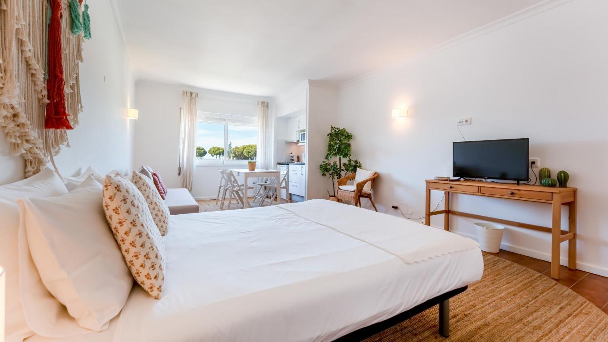 Stylish With Pool By Lovelystay Appartement *